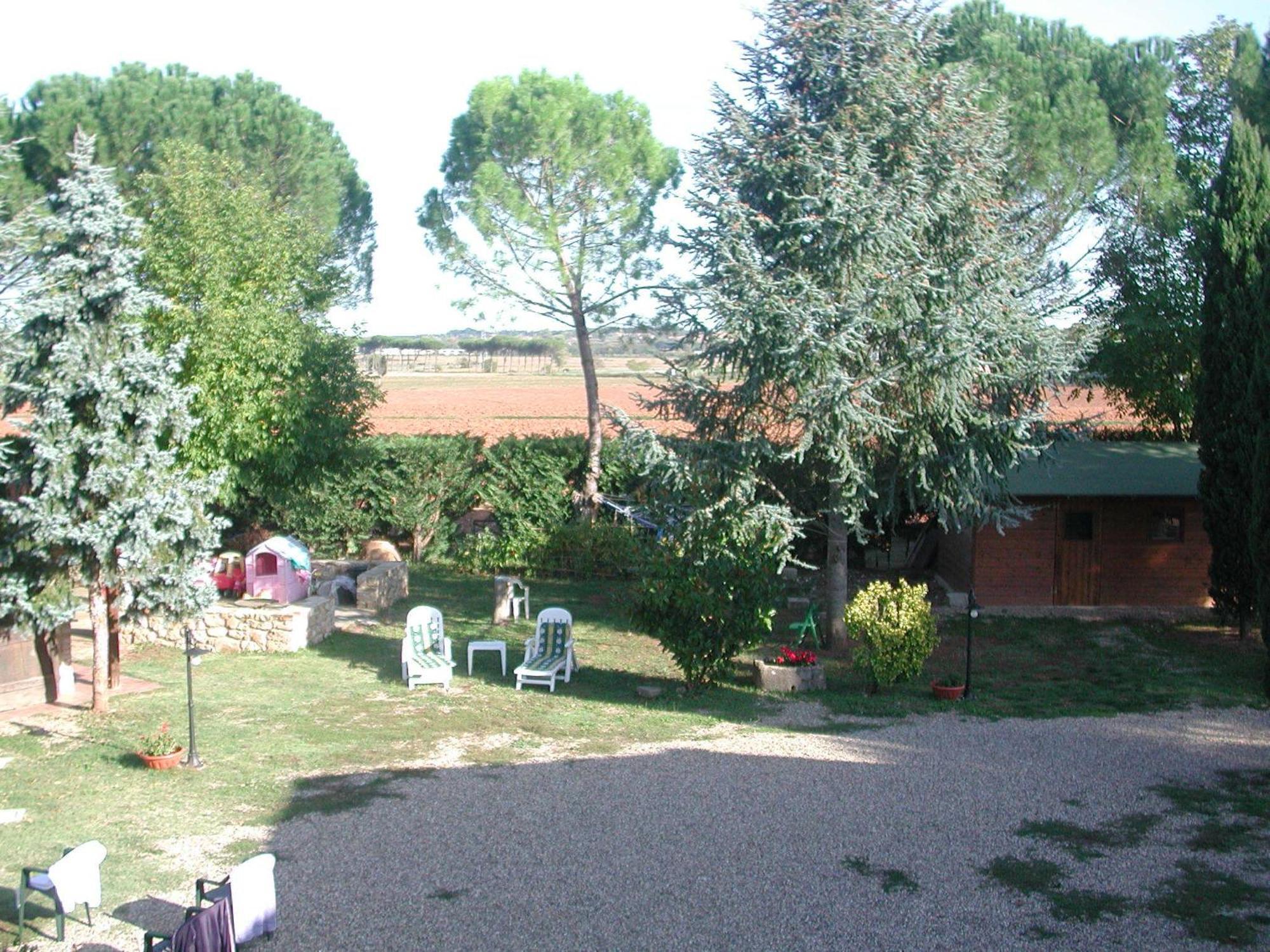 Hostal Casale Il Colombaio Di Toiano Valli Exterior foto